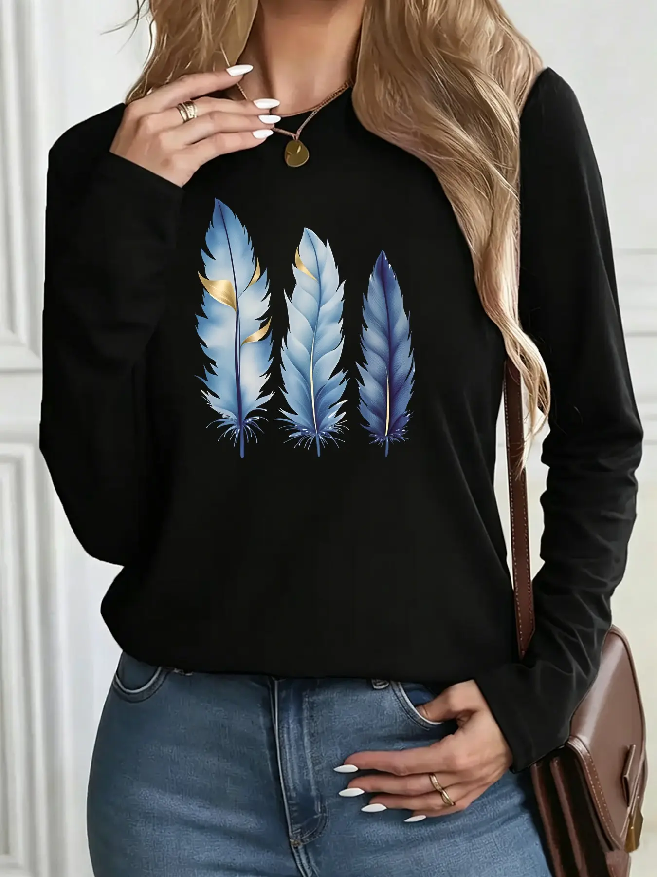 Women's Vintage Gradient Feather Print Long Sleeve Round Neck T-Shirt, Soft Knit Fabric, Elegant Casual Top, All Seasons, Knitwear