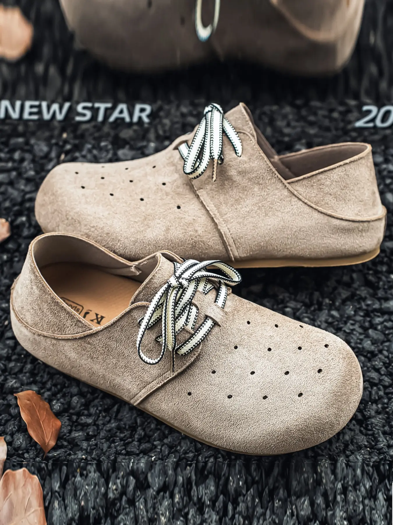 Men's Suede Oxford Shoes, Low Top Round Toe Lace-Up, Breathable Perforated, Comfortable Soft Sole, All Seasons, Casual & Commuter Style, Office Commuting Shoes
