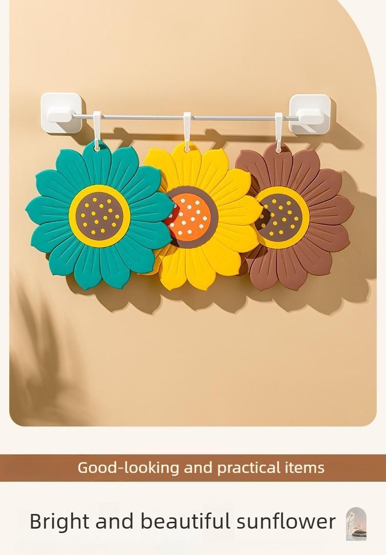 3PCS Anti-scalding, heat-insulating, easy-to-wash, non-slip, high-temperature resistant silicone table mat, pot and pan protector, kitchenware anti-scalding mat, stylish coaster