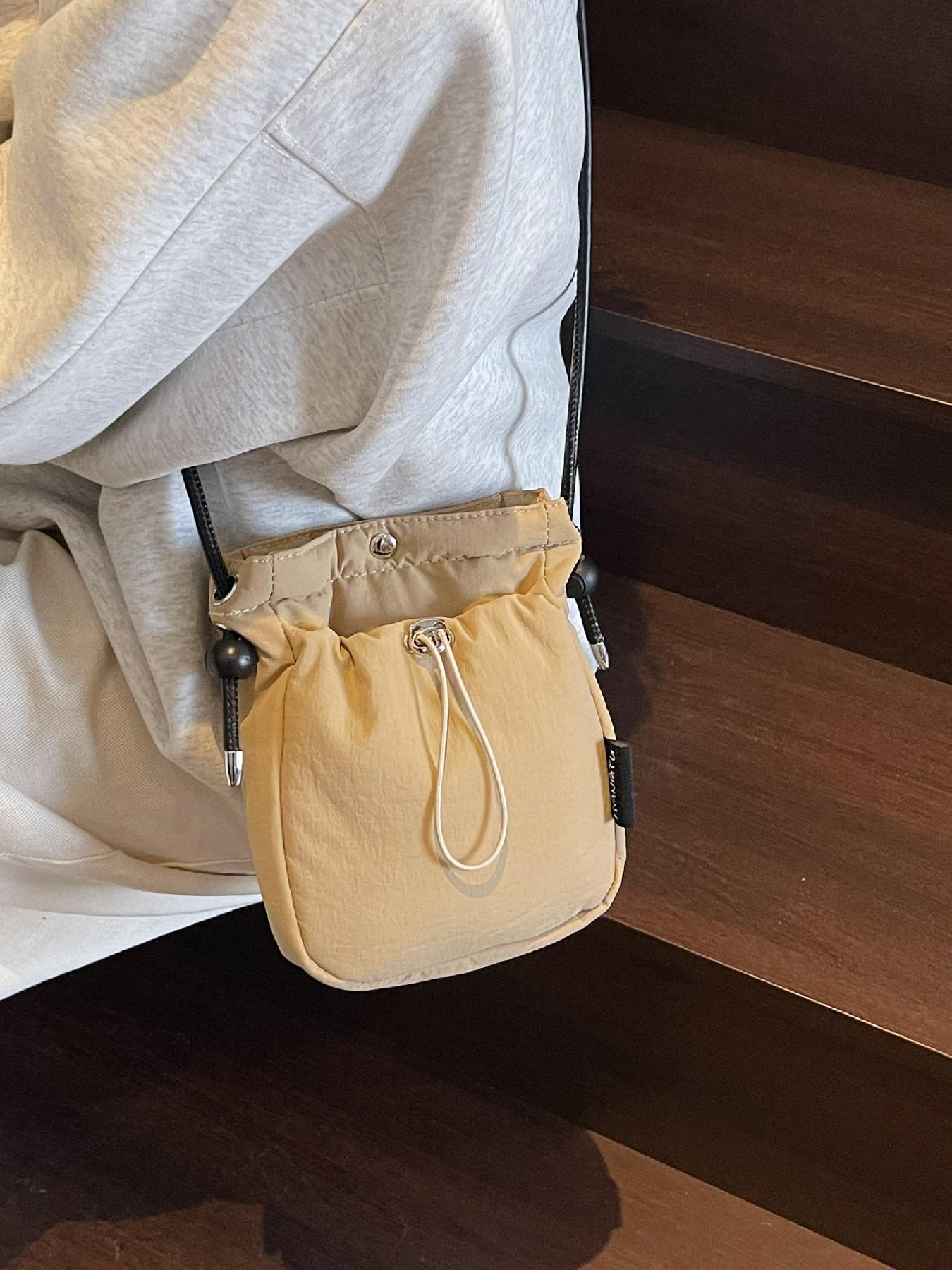 Lightweight Casual Nylon Phone Bag, Mini Backpack for Outdoors, Plain Design, All-Season Fashion Accessory, Versatile and Stylish