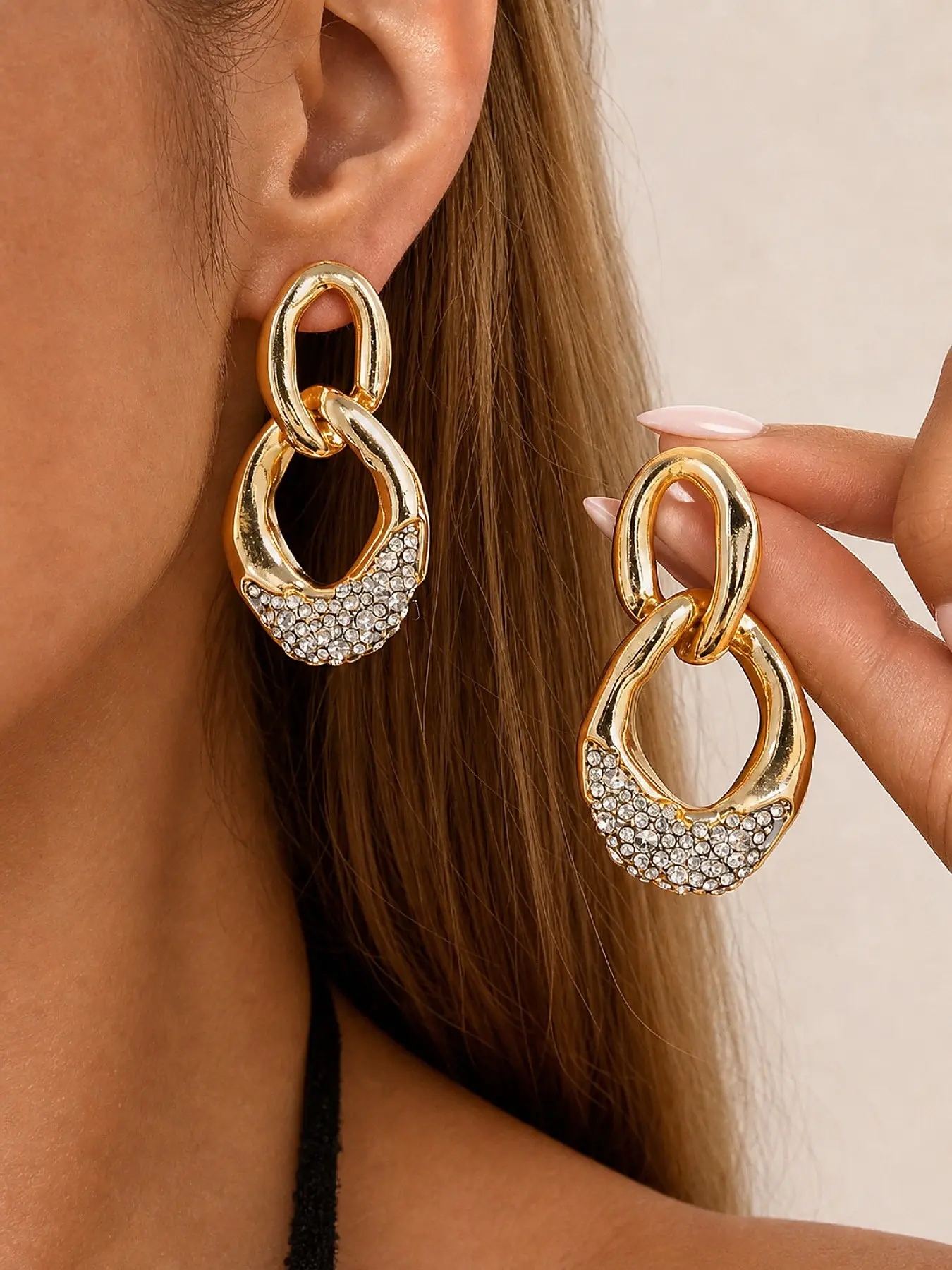 Elegant Rhinestone Oval Chain Earrings, Luxurious High-End Studs, Vintage Style Versatile Jewelry, Perfect for Any Occasion