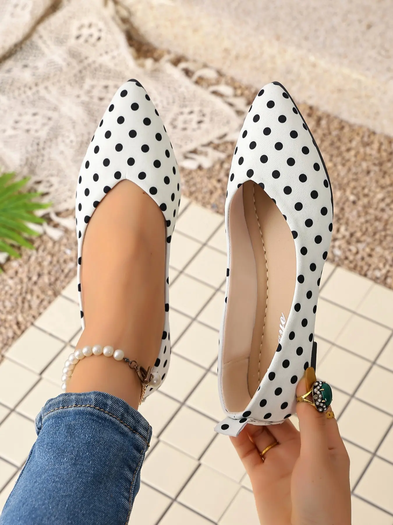 French Retro Polka Dot Pointed Toe Women's Flat Shoes, Spring Fall All Seasons, Comfortable Soft Sole, Anti-Slip, Casual Daily Wear