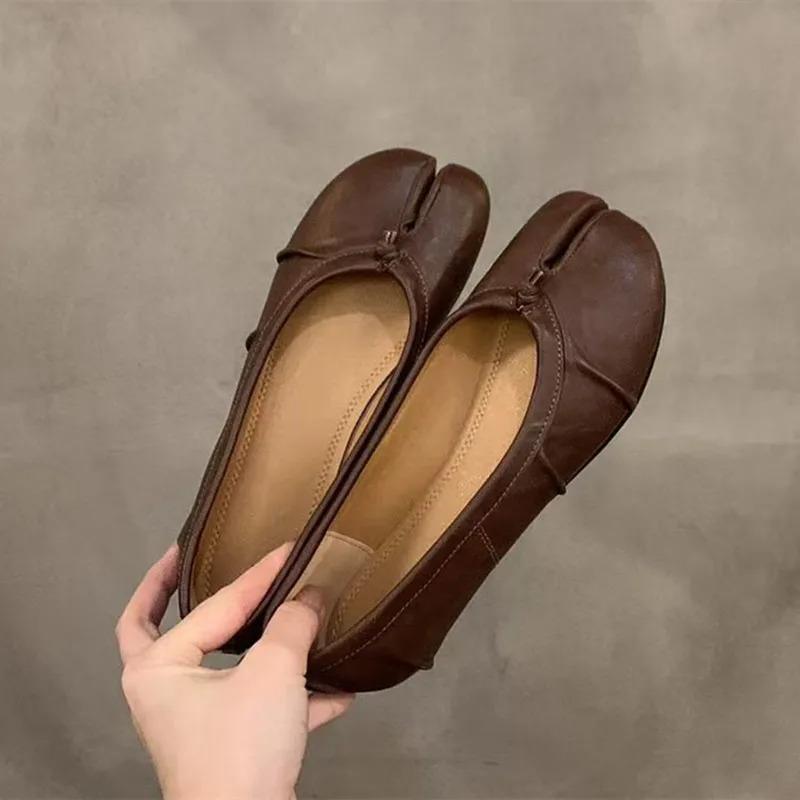 New Soft Leather Split Toe Women Tabi Ballet Flats Spring Autumn Comfortable Walking Lazy Loafers Casual Girls Dance Shoes