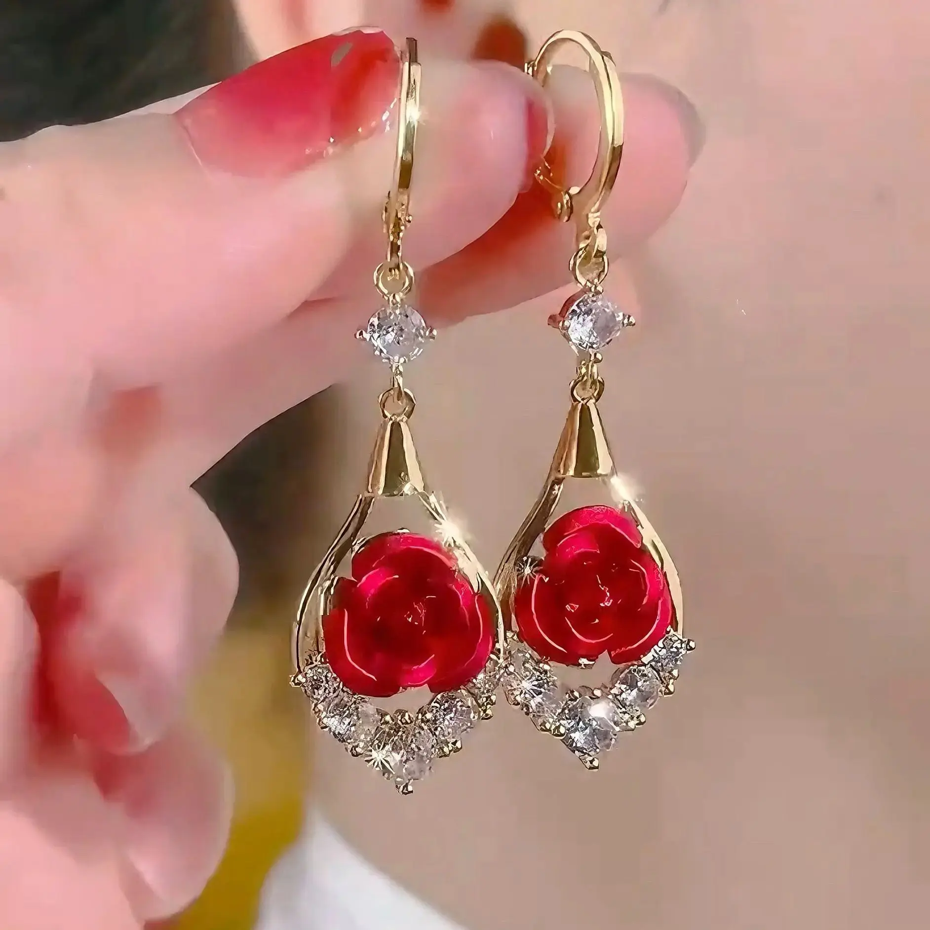 2026 New Popular Red Rose Flower Earrings, Light Luxury High-End Sparkling Diamond Drop Earrings, Fashionable and Elegant Ear Accessories E50078-EH