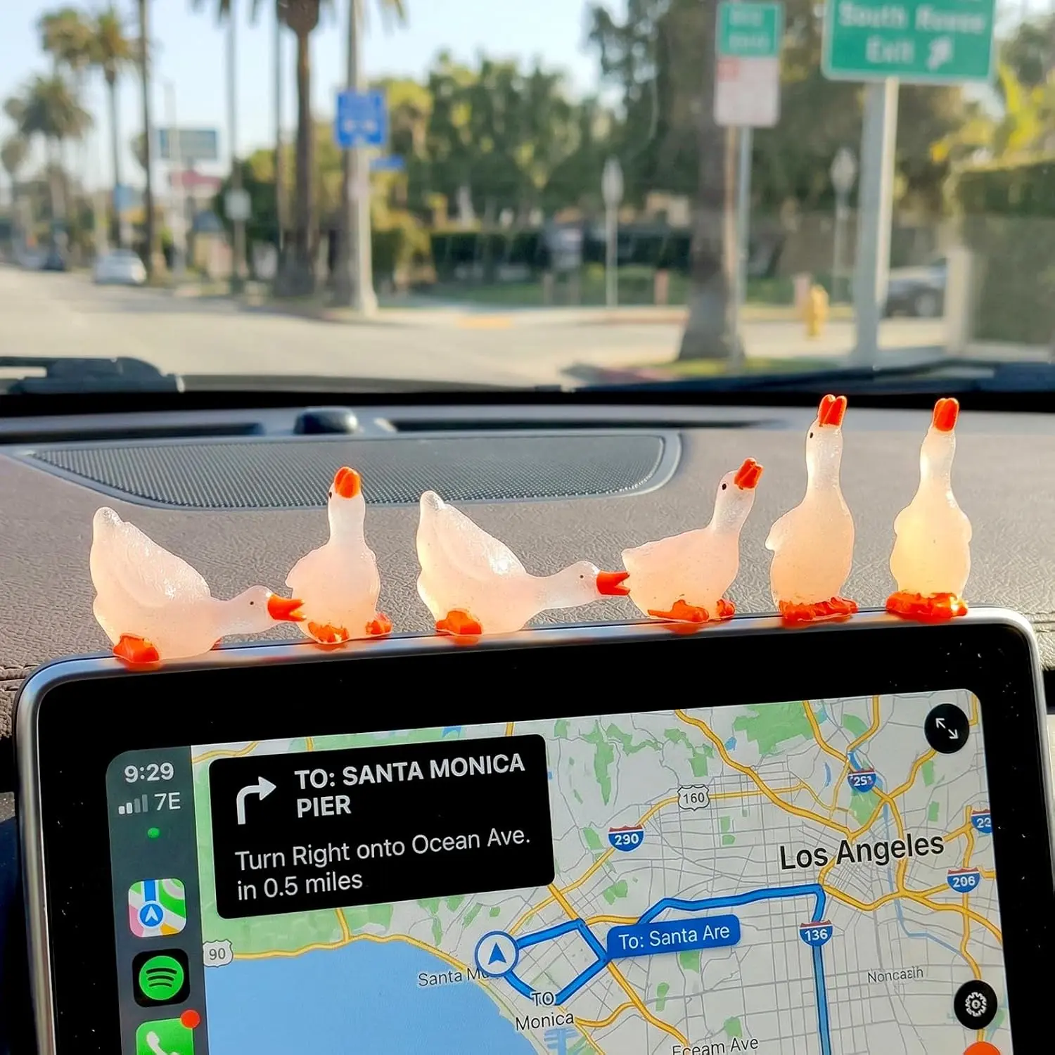 6 count Luminous Silly Goose  Dashboard Decorations –Glowing Cute  Decorations for Interior & Rear View Mirror, Mini  Goose Ornaments for  Office &  Accessories for Women Men