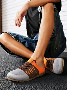 Stylish 3-color retro Birken slides with soft matte suede surface. Matched with metal eyelets and thick rope laces. Chunky gear sole, a must-have fashion item for men.