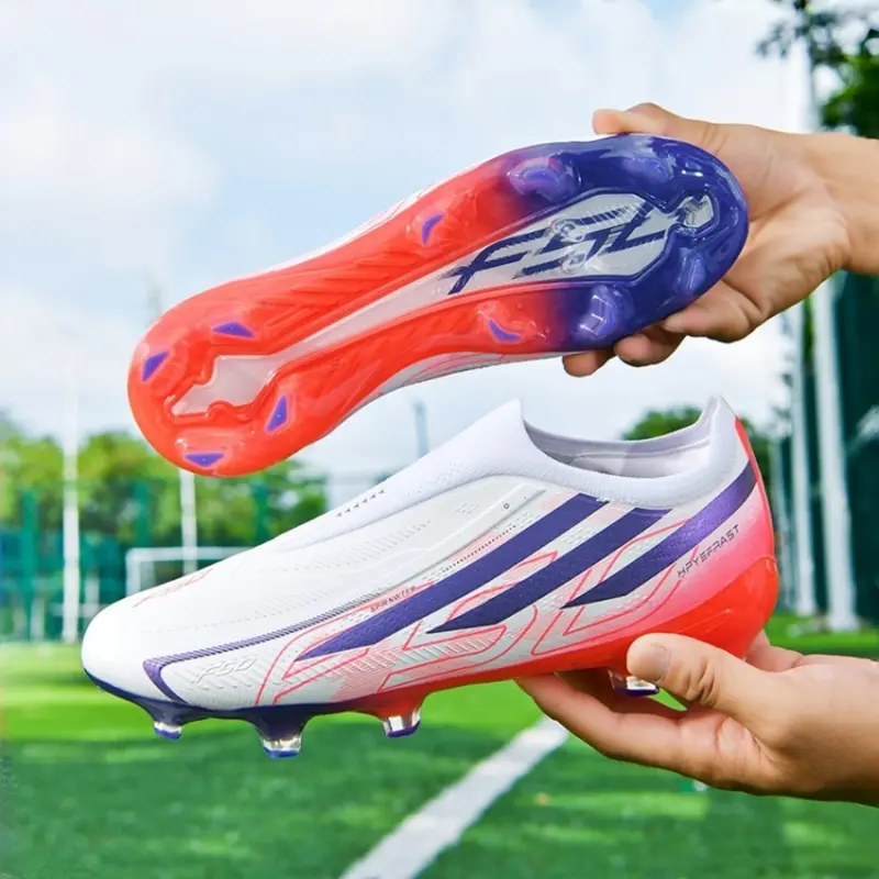 Men's High-End Seamless Soccer Shoes, Football Boots, Long Stud Design, Super Grip and Support, Fashionable, Suitable for All Ages, Sporty Style
