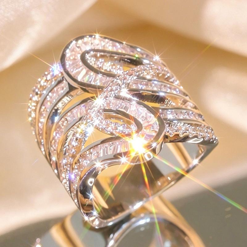 Bling Intertwined Twisted Wide Band Ring Luxury Oversized Silverly Cocktail Statement Ring Perfect Holiday Gift For Her Formal Daily Outfit Wide Band Evening Party Wedding Jewelry Gift For Women Wife Girlfriend Birthday Anniversary Valentine’s Day