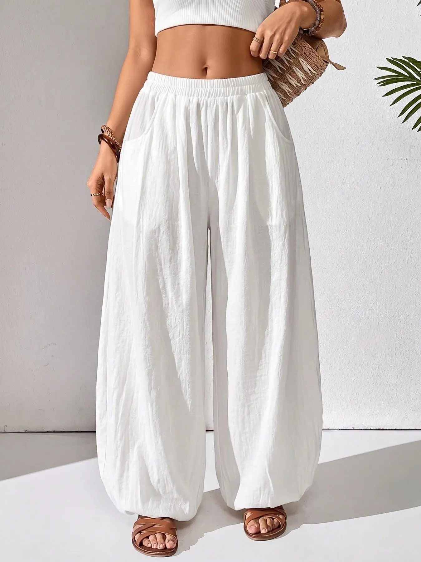 Solid White Breathable Wrinkle Resistant Lightweight Elastic High Waist Side Pocket Oversized Baggy Balloon Pants For Women Summer Beach Vacation Loungewear Palazzo Wide Leg Pants Trendy Flowy Comfy Resort Relax Fit Soft Daily Summer Bottoms
