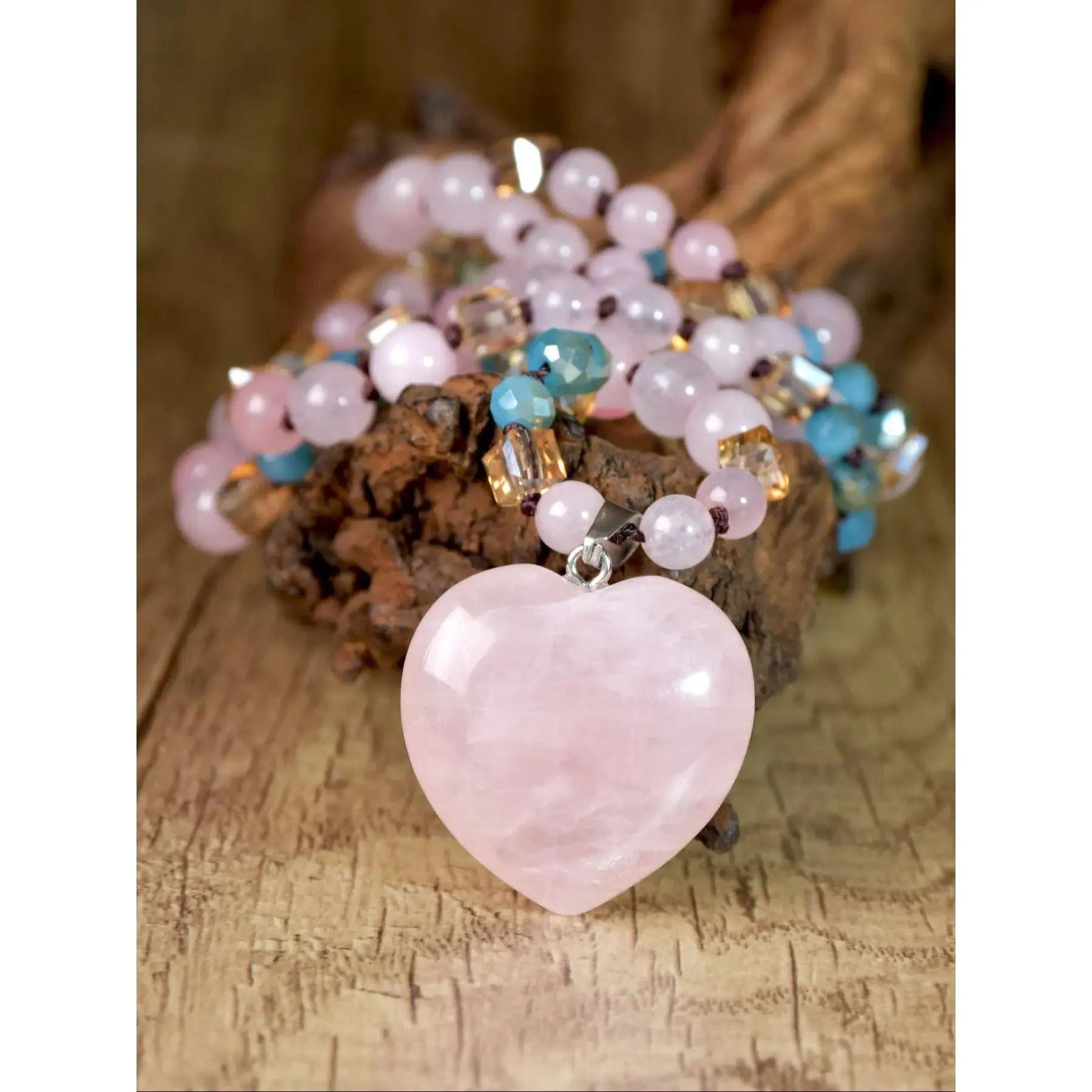 Elegant Crystal Heart Long Necklace Handmade Natural Stone Crystal Pendant Jewelry Gift Fashion Accessory Necklace for Women Mother's Day Valentine's Day, Heart Shaped Necklace