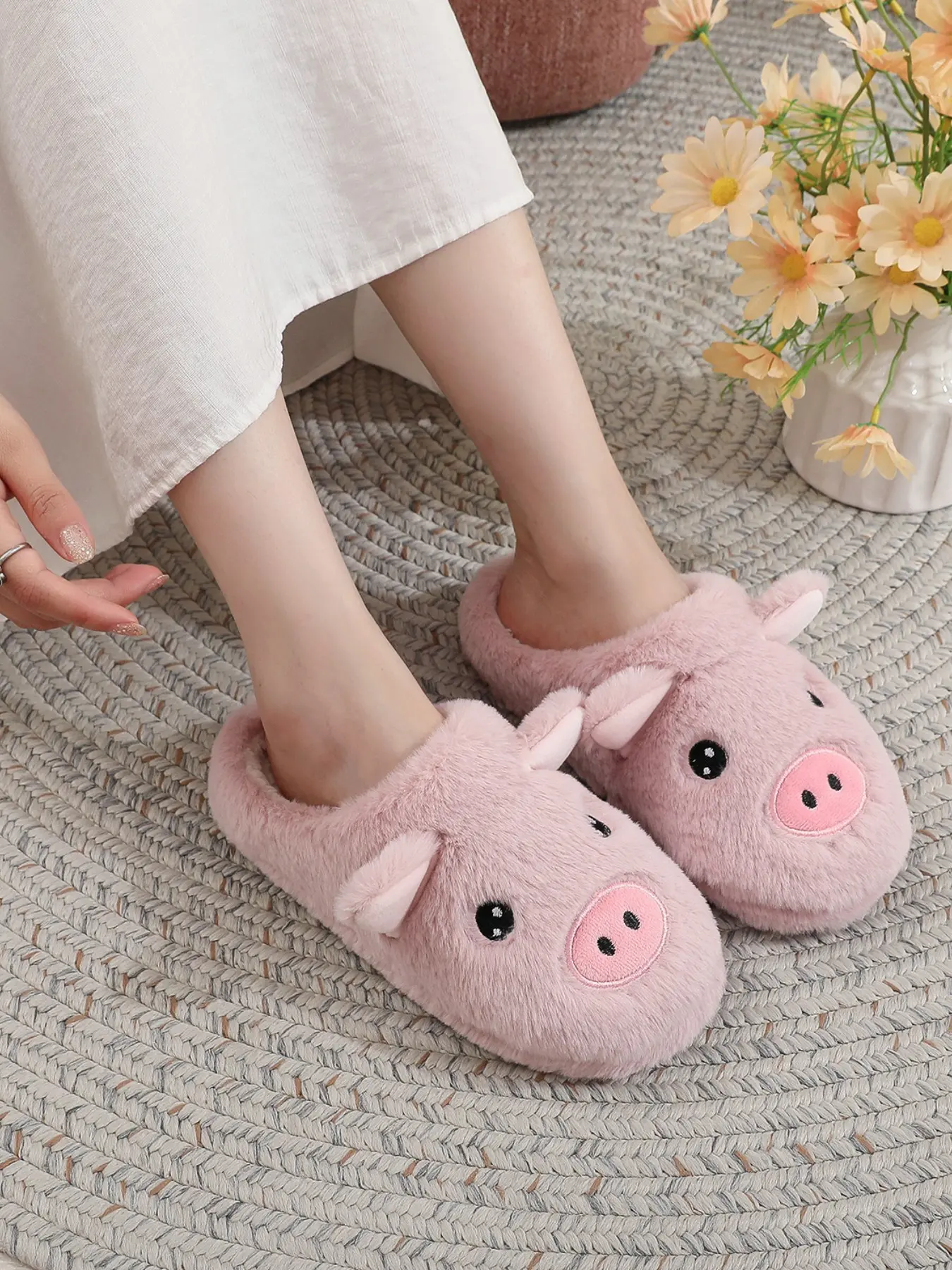 Cute Pink Pig Cartoon Plush Slippers Women Winter Warm Fuzzy Lined Non Slip Soft Sole Indoor Bedroom Cozy Fluffy Animal Home Slides Holiday Gift Cute House Slippers