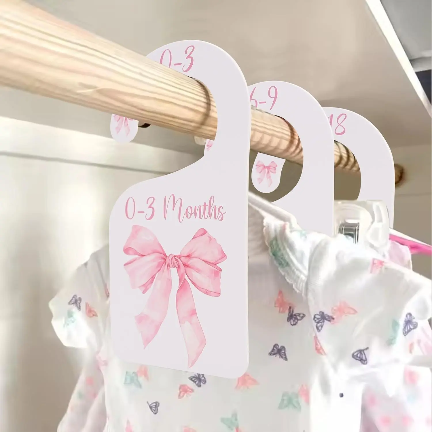 8-Piece Wooden Bowler Closet Divider Set, Floral Butterfly Design, Multi-Functional Home Organizer, Clothing Storage Rack
