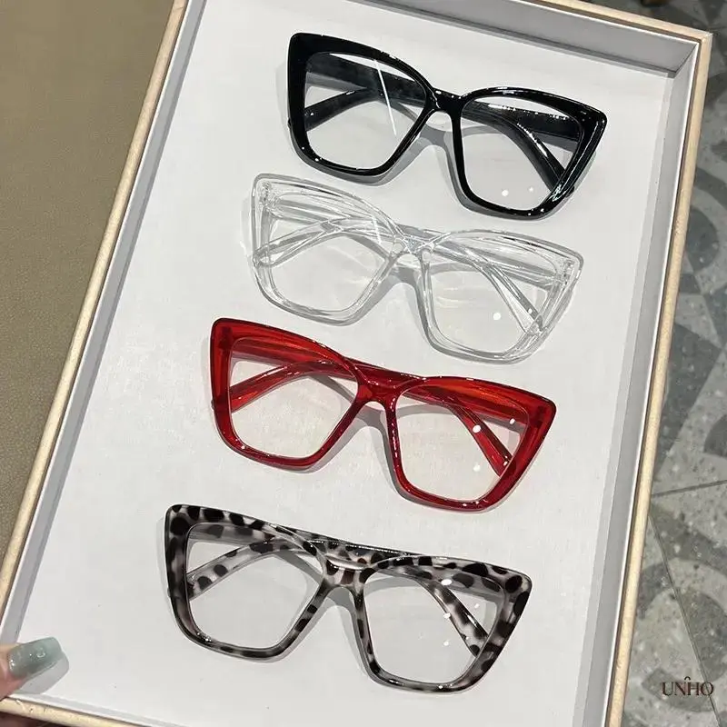 4 Pack Unisex Full Rim Large Square Cat Eye Sunglasses – Tinted Blue Light Blocking Non-Prescription Plastic Eyewear, Trendy Square Frame Shades For Women & Men, Dual-Purpose Decor Glasses For Daily Office Screen Use, Street Styling And Outdoor Casual Mat