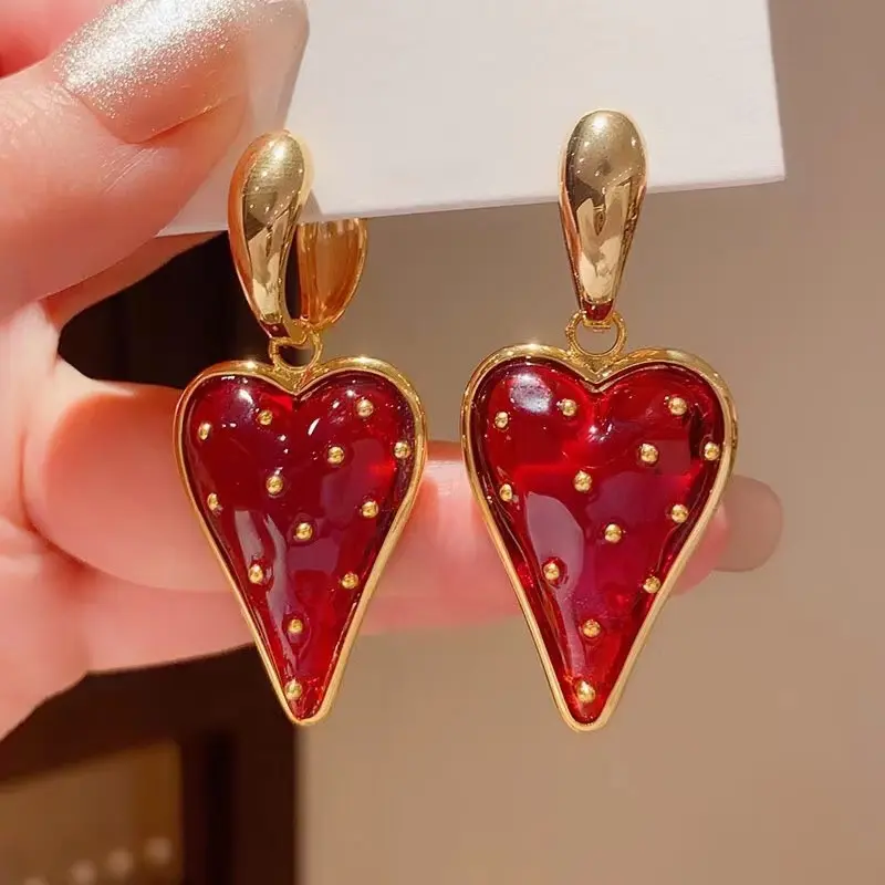 Women's Copper Dangle Strawberry Earrings - Unique Stylish Heart-Shape Green Strawberry-Dots Hawthorn Design, High-End Dainty Fashion Jewelry, Elegant Daily Ear Accessories, Engagement Wear, All Seasons, 1 size