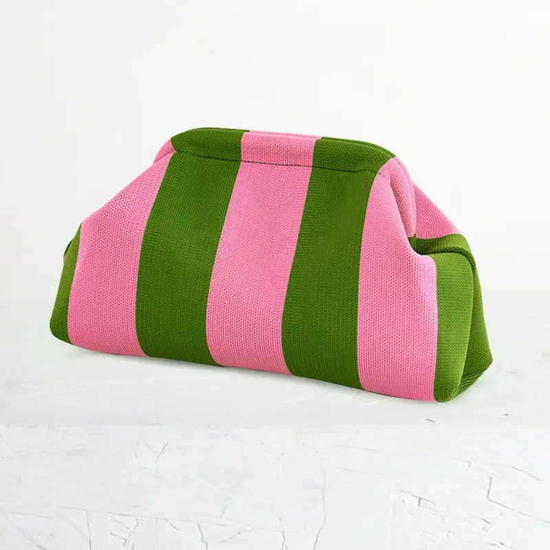 Compact, lightweight, versatile handheld bag, cute retro contrasting dumpling bag, niche design, personalized red daily use bag, versatile cloud bag, Fashion bags, suitable for shopping, commuting, daily outings