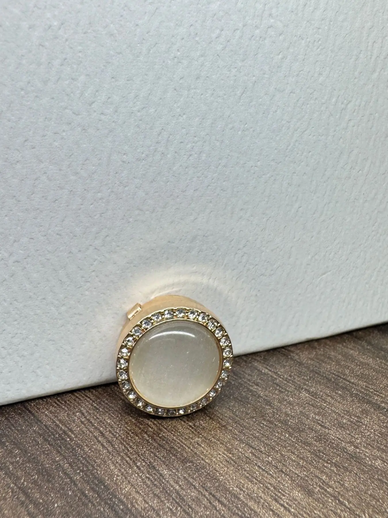 Elegant Cat Eye Stone Lapel Button, Luxury Light Luxe Shirt Decoration, Sewing-Free Button Cover, Fashionable Unique Design