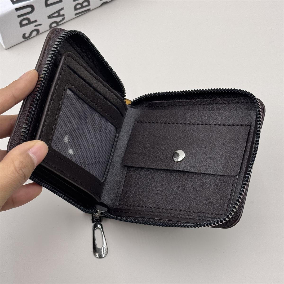 Men's Short Crocodile Zip Wallet PU Leather Bifold with Multiple Card Slots Large Capacity Coin Purse & Cash Organizer for Everyday Carry