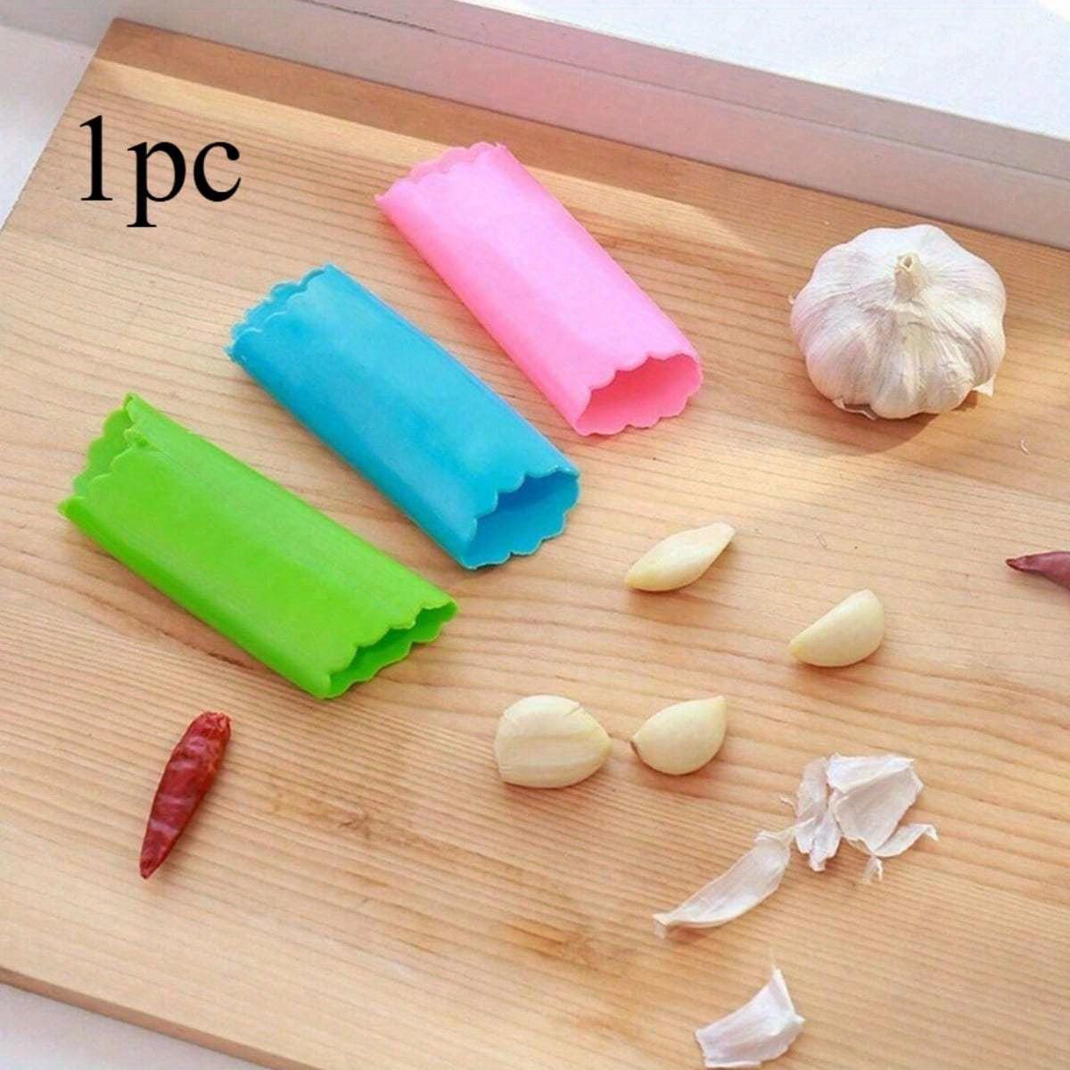 1pc of Easy Garlic Peeler (With Silicone Roller)