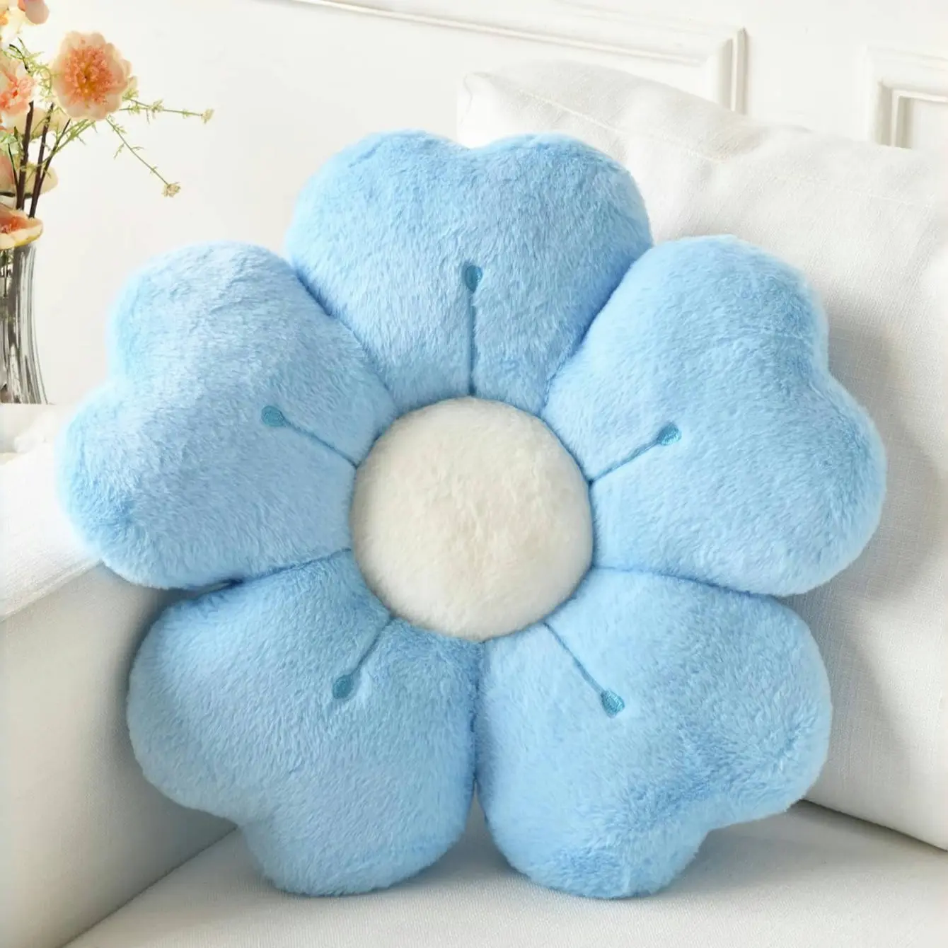 One-piece daisy-shaped throw pillow - soft and cute flower cushion, decorative pillow, Soft cushions, suitable for sofa and bed, adds color to home, holiday gift for family and friends
