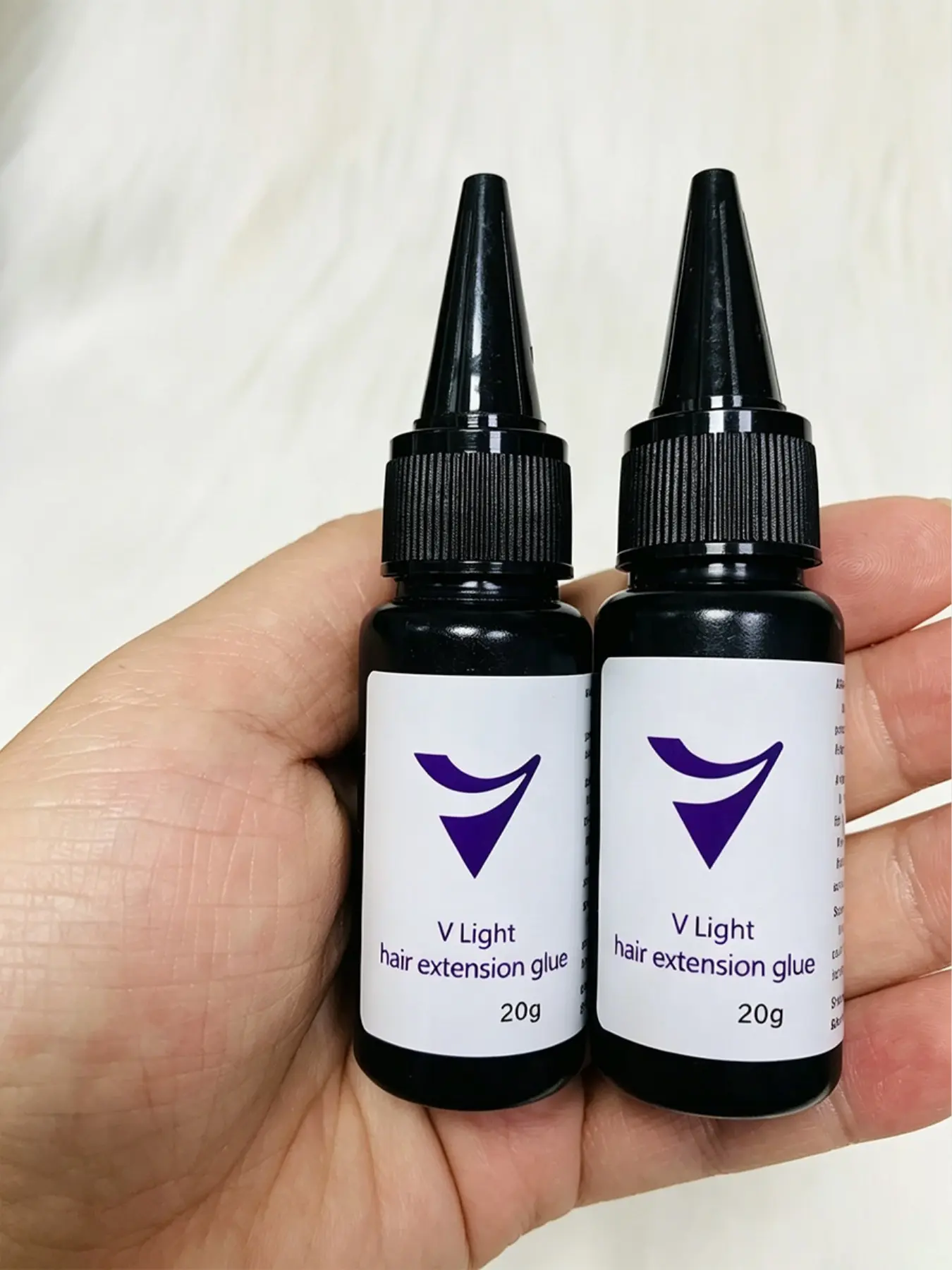 2Pcs 20g V Light Clear Waterproof Hair Extension Glue Speed Hold Adhesive For Hair Extensions & Lace Front Wig Installation