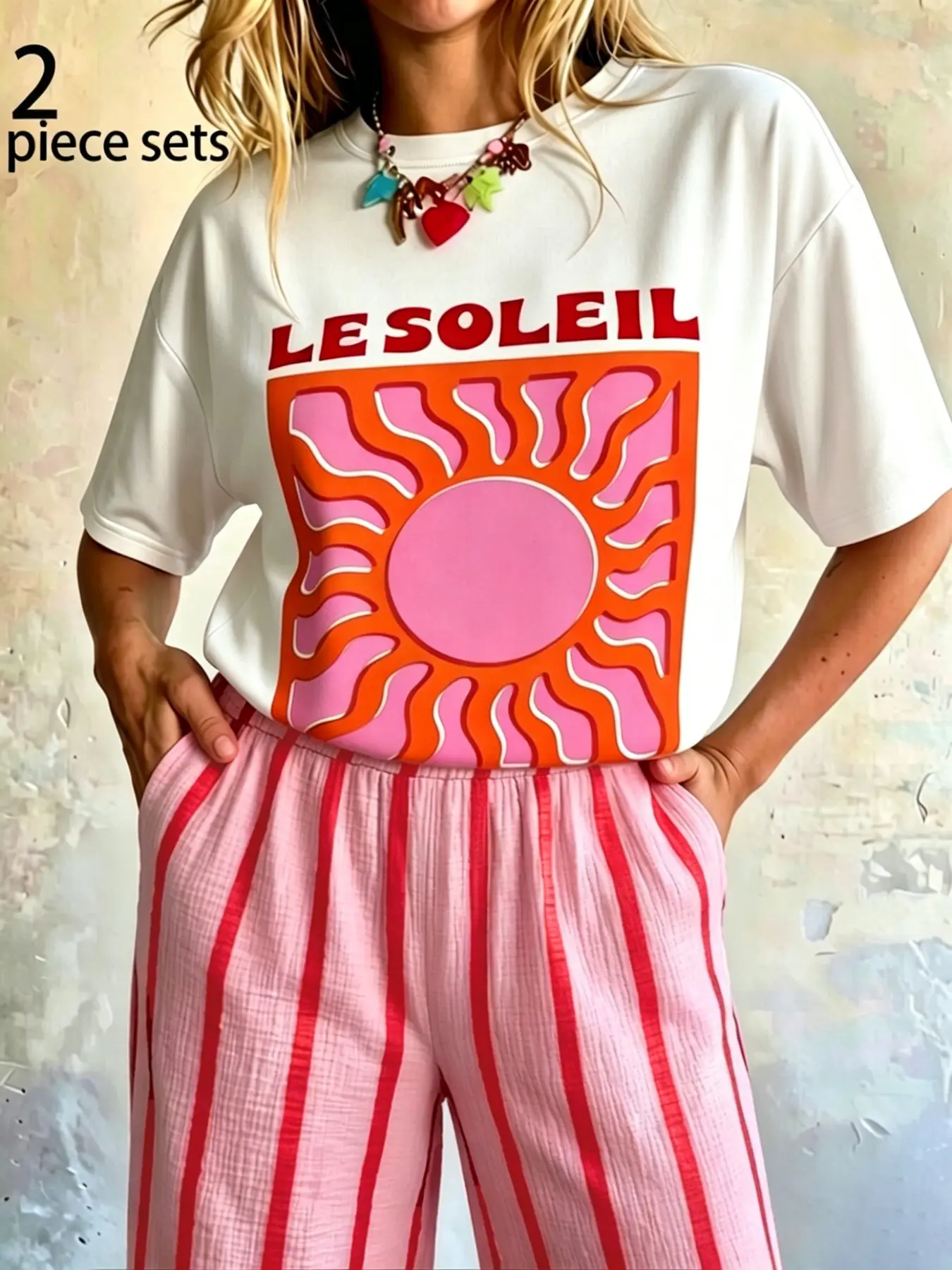 Women's "Le Soleil" sun print two-piece set Matching: khaki T-shirt + pink striped wide-leg pants, a casual summer vacation outfit Style