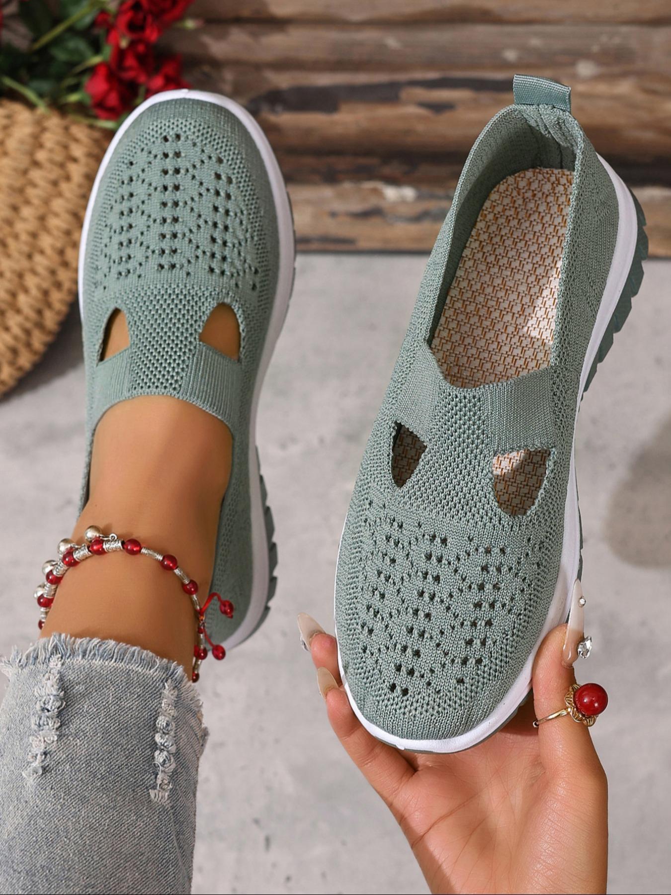 Women's Solid Color Low Top Sneakers, Lightweight Slip Ons, Casual Comfortable Breathable Sports Running Shoes, All-match Basic Shoes for Daily Wear