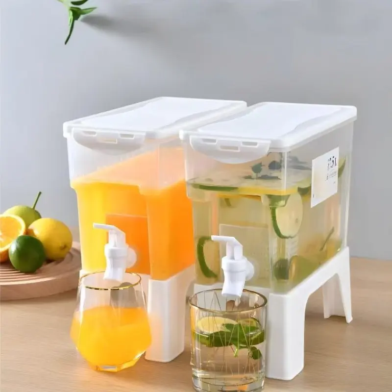 Three-Compartment Rotating Beverage Dispenser with Faucet, Large Capacity Juice Cooler Bucket, Ideal for Parties and Picnics