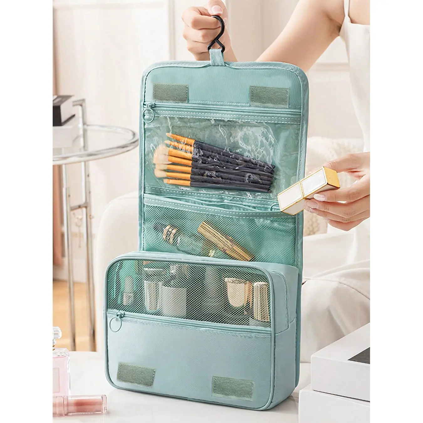 Light Blue Waterproof Hanging Wash Bag, Ideal for Travel Essentials, Portable and Stylish, Perfect for Home Use, Vacation Gear, Travel Cosmetic Bags