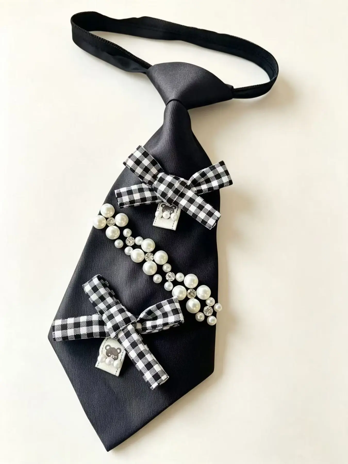 Women Plaid Bow Pearl Pre-Tied Necktie, Preppy Aesthetic Decorative Fashion Tie for Women Shirt Outfits