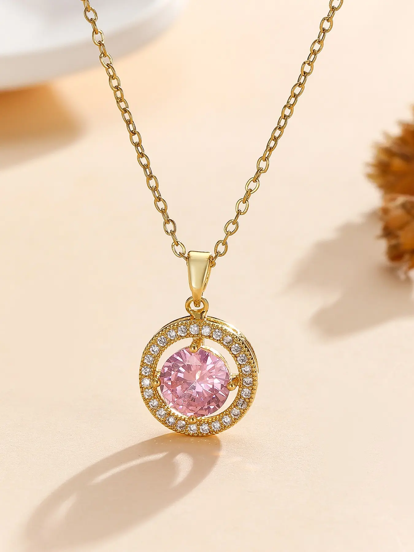 Stainless Steel Chain Necklace for Women Zinc Alloy Sparkly Rhinestone Round Halo Pendant Necklace Geometric Elegant Classy Adjustable Extension Princess Chain Old Money Coquette Aesthetic Statement Jewelry Gift