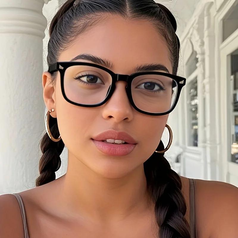 Classic Square Men's and Women's Fashionable Anti Blue Light Glasses Suitable for Daily Wear