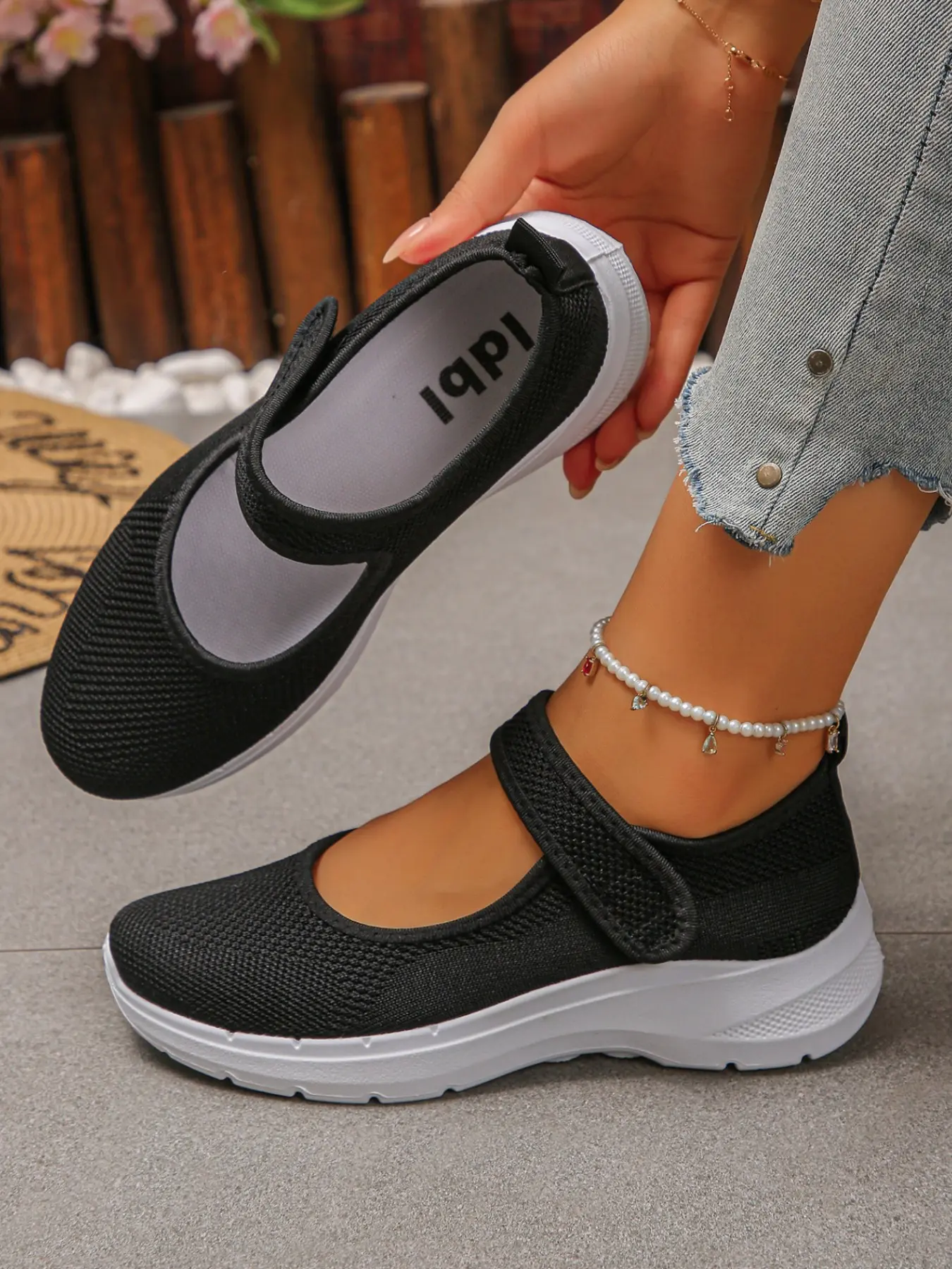 Women's Versatile Flat Shoes, Multi-Color Choices, Soft Sole Anti-Slip, Comfortable for Daily Wear, Elegant Ditsy Floral Pattern, Round Toe, Low Top