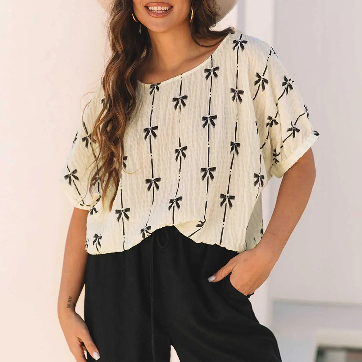 Beige Bow Print Puff Short Sleeve Top, Puff Sleeve, Bow Front Blouses & Shirts, Floral Bow Detail Blouses & Shirts, Little Bow Print Blouses & Shirts