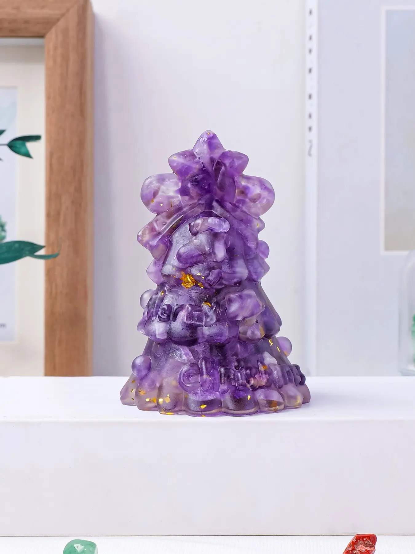 Resin Christmas Tree Decoration with Natural Crystal Fragments and Foil, Mini Crystal Christmas Tree Desktop Decor, Holiday Gift