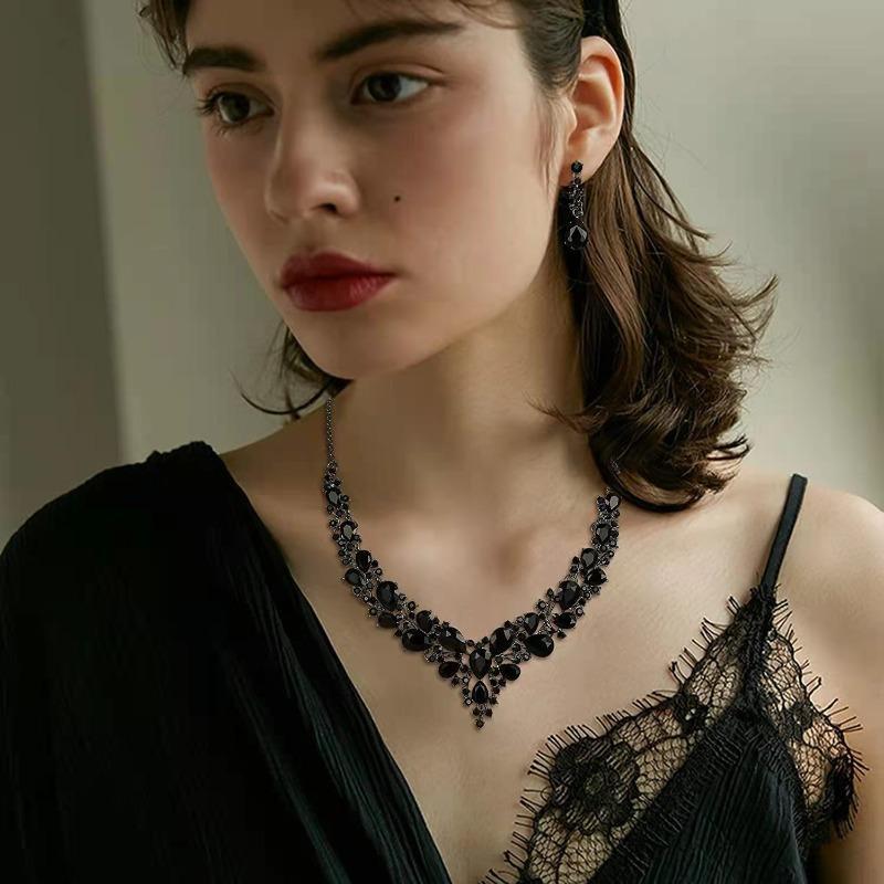 Pink Teardrop Zircon Necklace & Earrings Set, Hypoallergenic Silver-Tone Bridal Jewelry, Ideal for Weddings, Proms & Bridesmaids Gifts