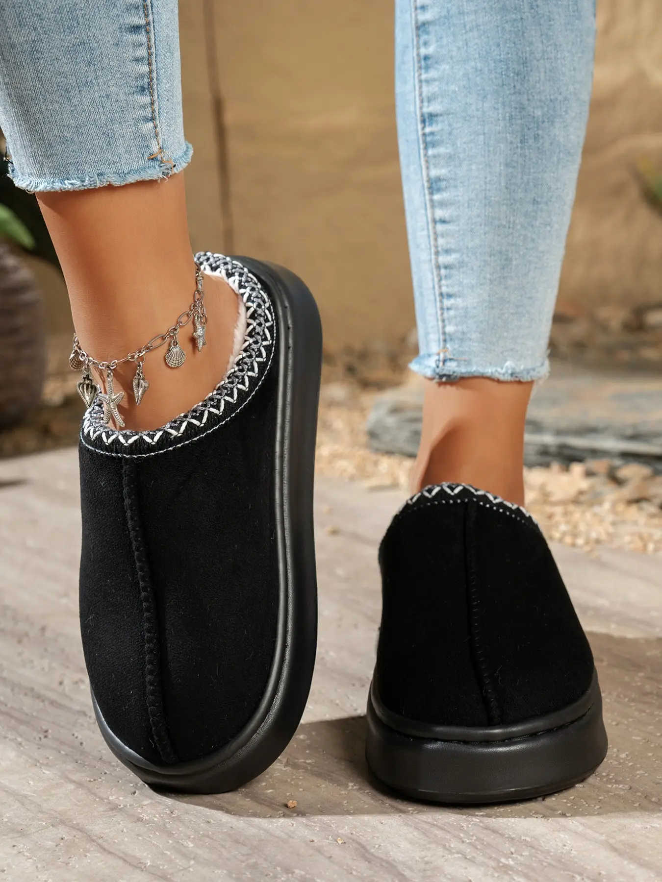 2026 Women’s Thick-Heeled Headband Fur Slippers, Tasman Ethnic Embroidery Semi-Slip-Ons with Fleece Lining for Warmth, One-Step Slippers for Casual Wear, Multicolored for Indoor and Outdoor Use, Suitable for Work and Home, Winter Furry Shoes