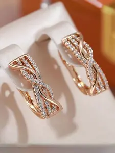 Fashion Infinity Design Clip Earrings Synthetic Zirconia Inlay Stackable Earrings for Women & Girls Delicate Jewelry Perfect for Engagement Weddings, Daily Wear Anniversary Gift