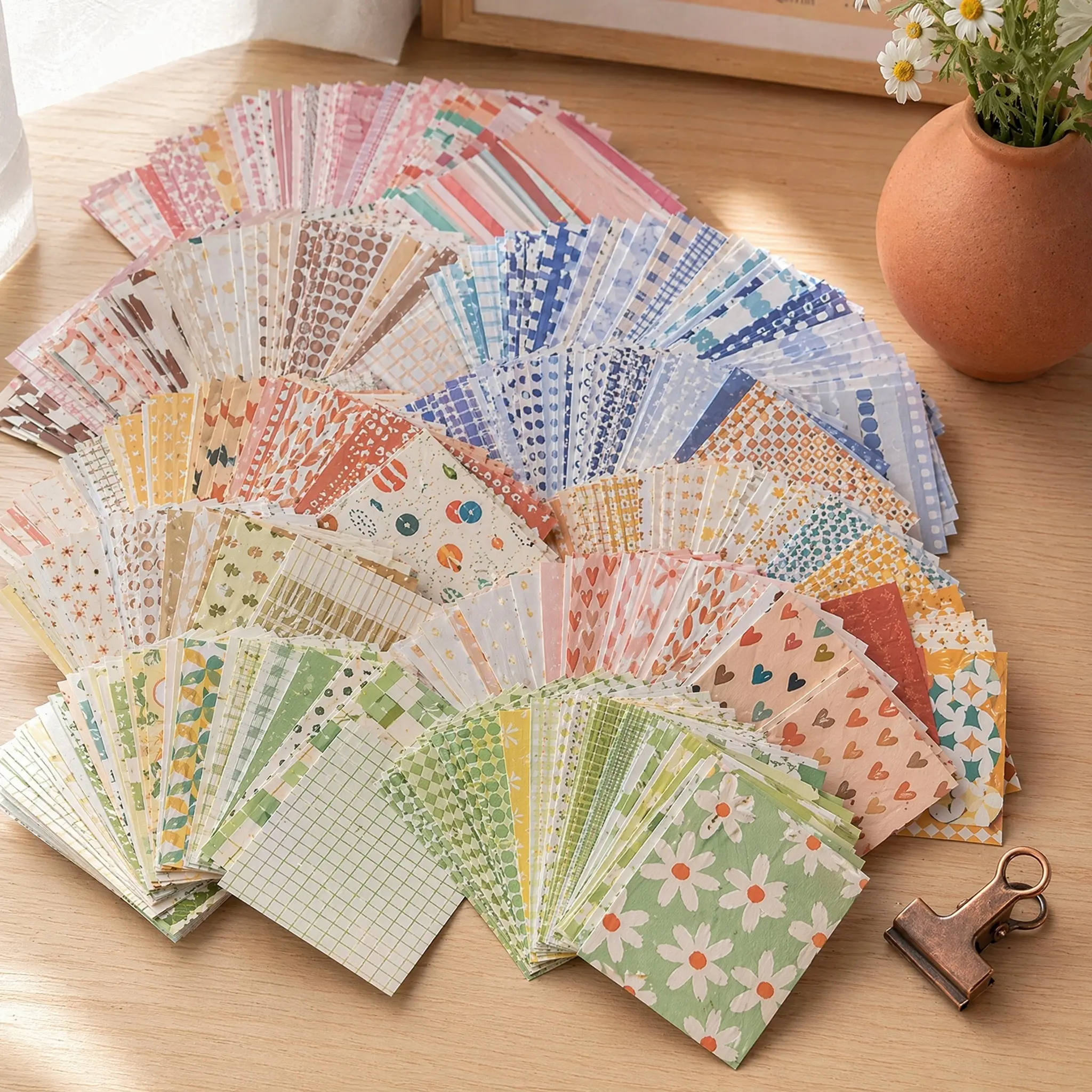 480 Sheets Vintage Aesthetic Scrapbook Paper, Cute Floral Grid Dot Pattern Decorative Scrapbooking Paper, Colorful DIY Craft Paper Material for Journaling, Junk Journal, Photo Album, Card Making, Stationery Decorations
