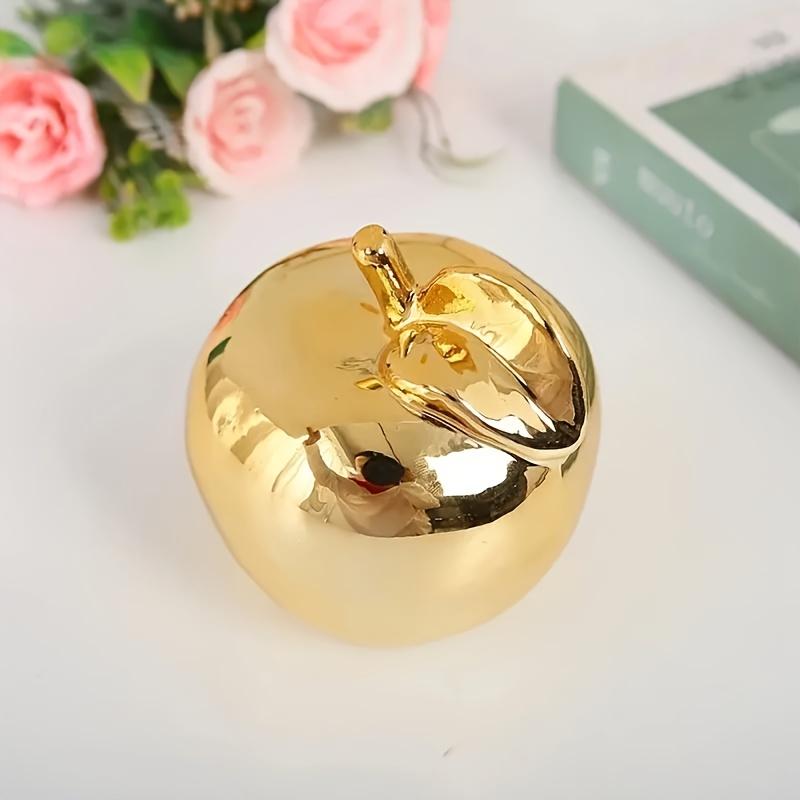 Modern Nordic light luxury gold and silver electroplated ceramic apple fruit ornament for home, model homes, hotels, clubs, Valentine's Day, Mother's Day gift