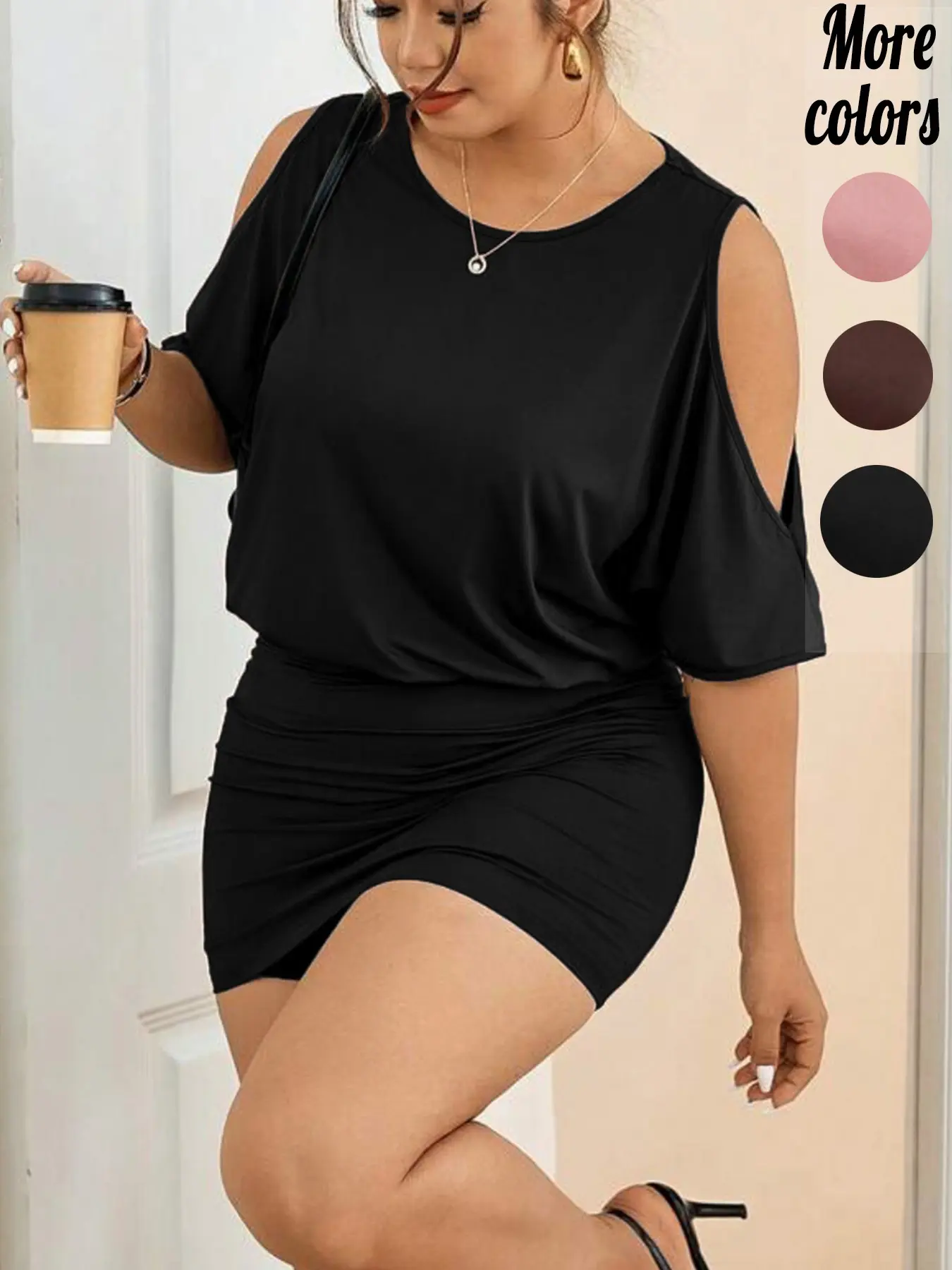 Plus-Size One-Piece Cold-Shoulder Short-Sleeve Ruched Bodycon Mini Dress, Sexy Y2K Streetwear Style in Soft Draped Fabric with Figure-Flattering High-Waist Ruched Skirt, Perfect for Curvy Women and Brunch Dates