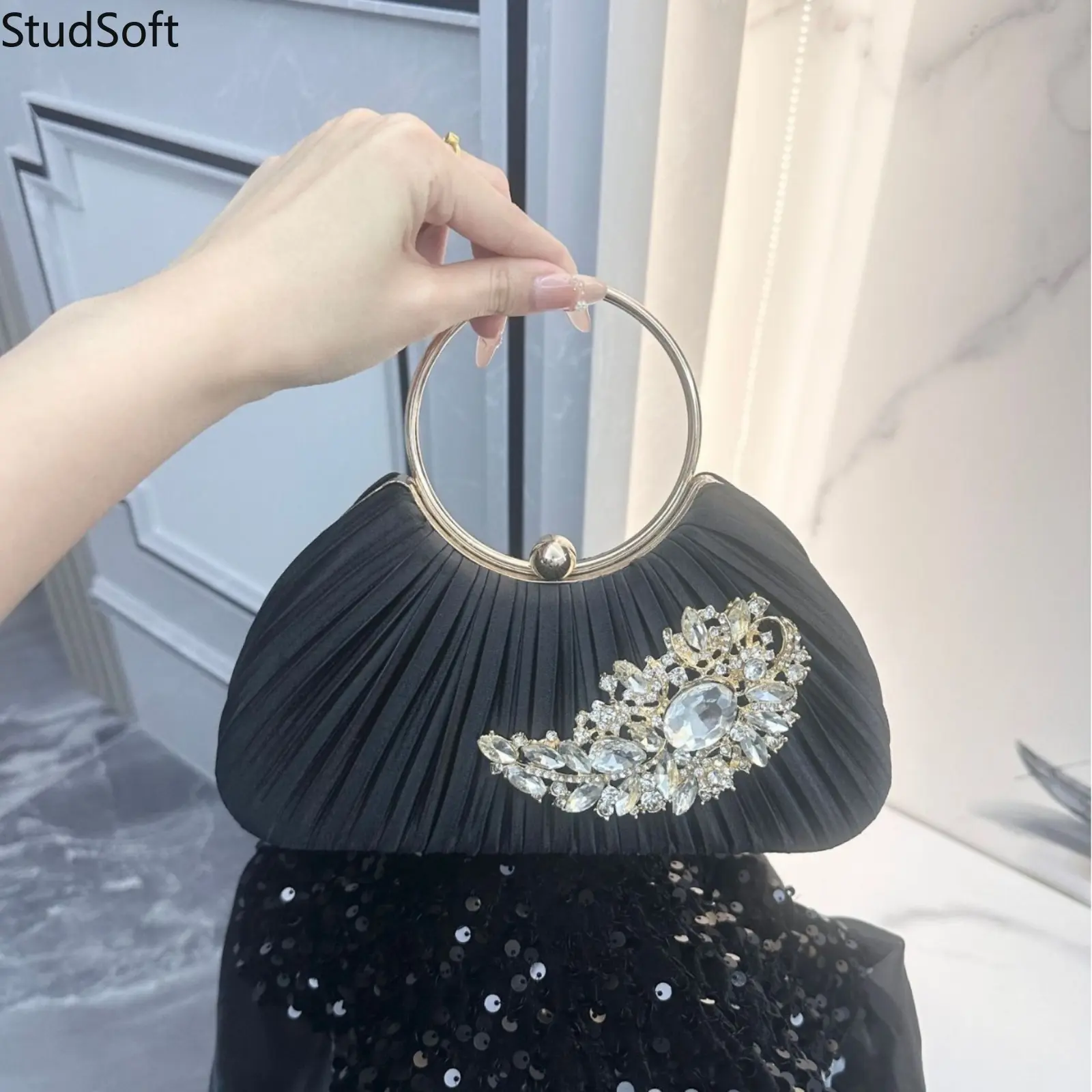 Black Evening Clutch Bag Luxury Pleated Satin Purse Round Metal Ring Handle Handbag Crystal Feather Dumpling Sparkly Shoulder Pouch for Party Prom