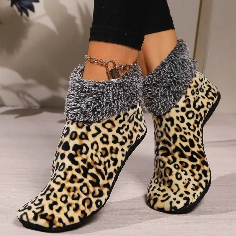 3 Pairs Women's Leopard Print Fuzzy Slipper Socks, Non-Slip Warm Plush Lined Floor Socks, Soft Cozy Fluffy Indoor House Socks for Winter Bedroom Daily Wear Padded Womenswear