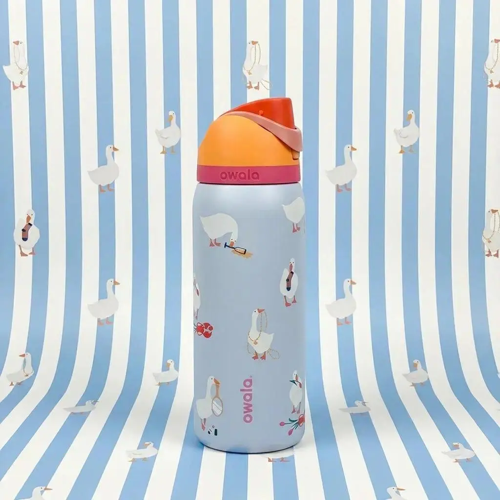 New 2026 Owala x Urban Outfitters 32oz FreeSip Silly Goose Water Bottle, Perfect Gift Ideas