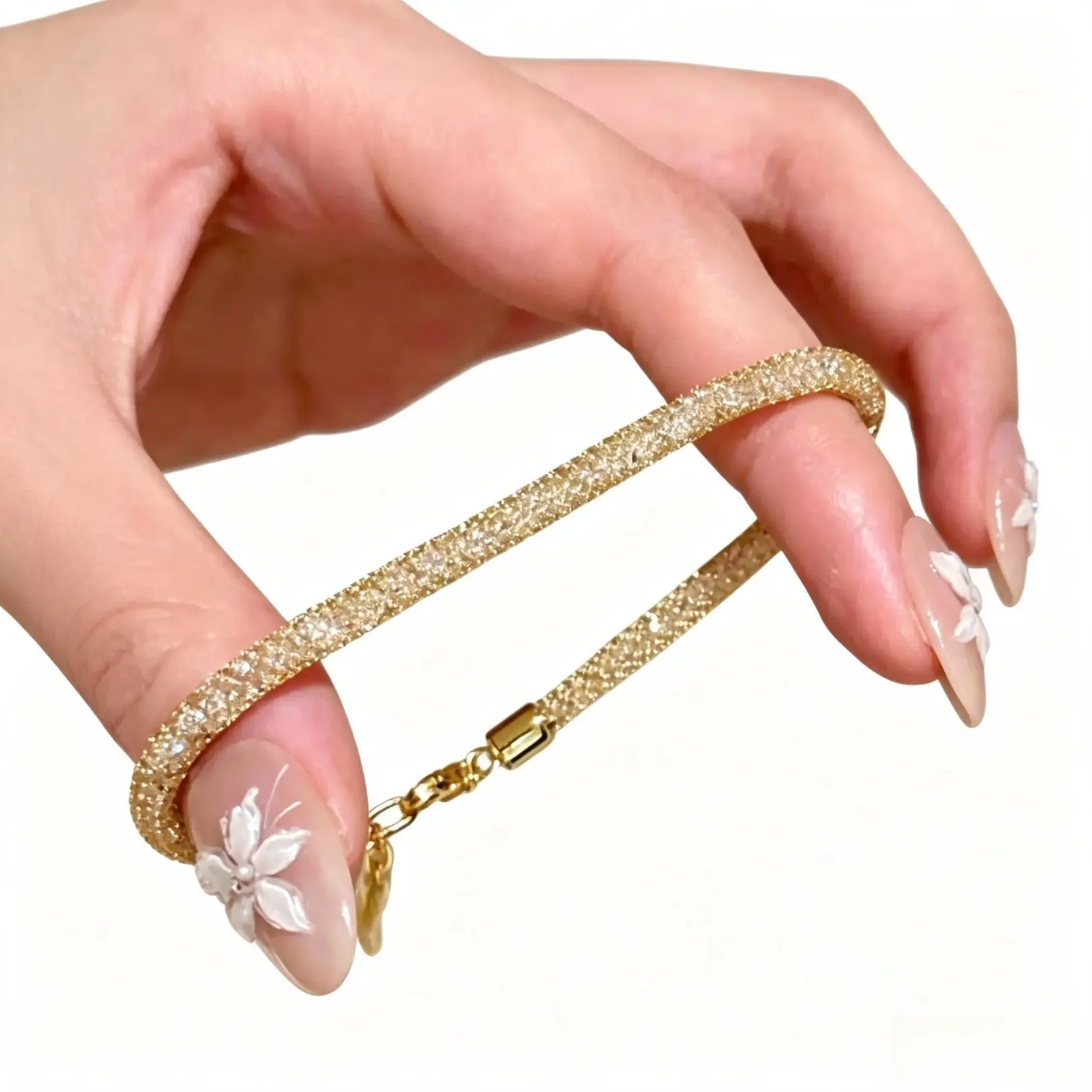 Women's Elegant Mesh Grid Zircon Crystal Bracelet - Dainty French Vintage Wrap Bangle, Minimalist Costume Jewelry, Ideal for Casual Daily Wear, Wedding Occasions, Unisex Premium Fashion Gift, Zircon Crystals