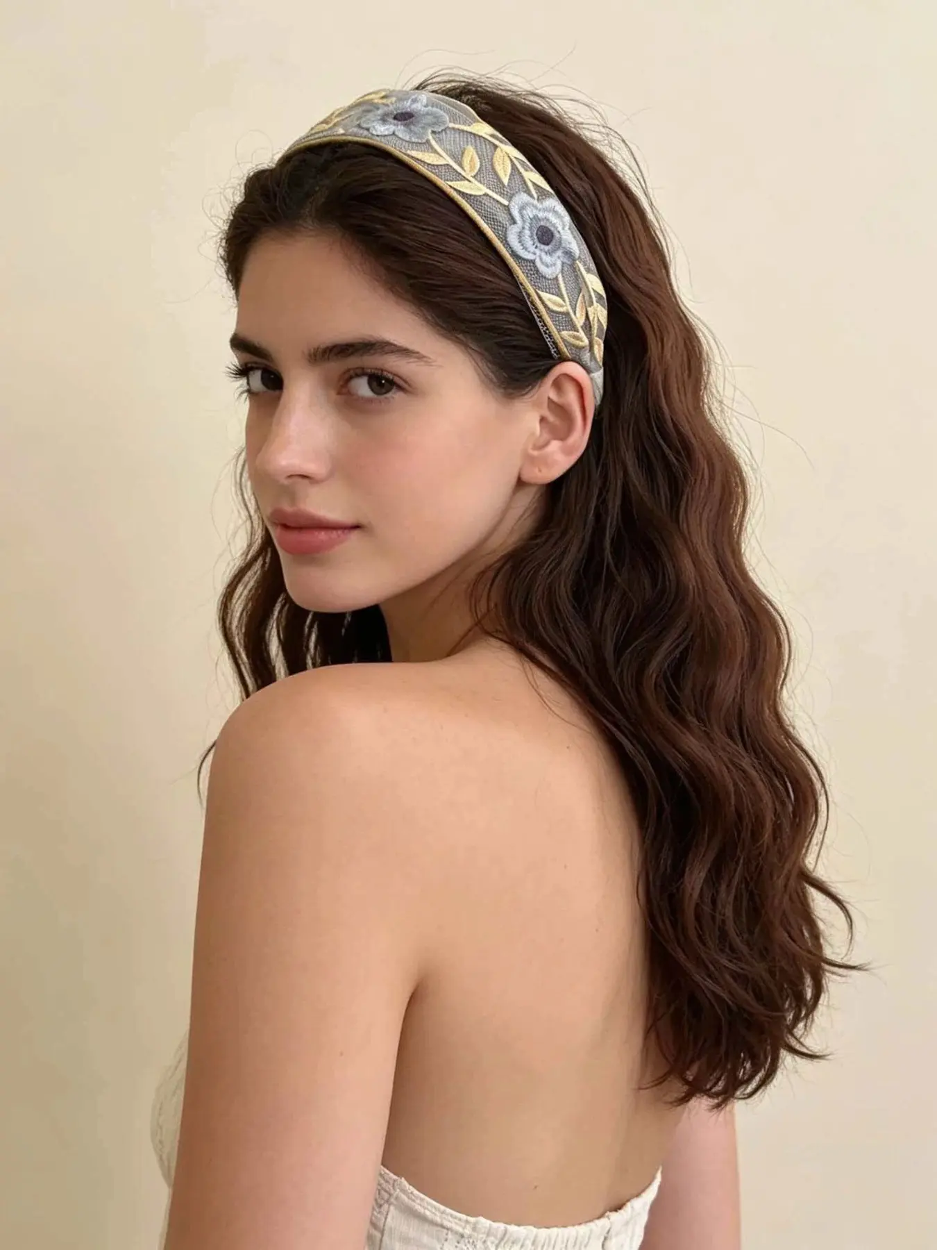 Misty Blue Camellia French-style gentle floral embroidered mesh lace headband, elegant, non-slip design with palace retro oil painting style. Ideal for daily wear, dates, vacations, and also serves as a hair accessory for selfies and photoshoots