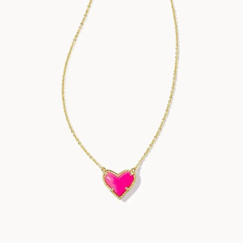 Fanci Me Heart-Shaped Star Pendant Necklace - Affordable Fashion Metal Coating Unisex Chain Jewelry, European-American Casual Daily Design, Wholesale Pricing, Simple, Matching Necklaces, European & American Fashion Trends