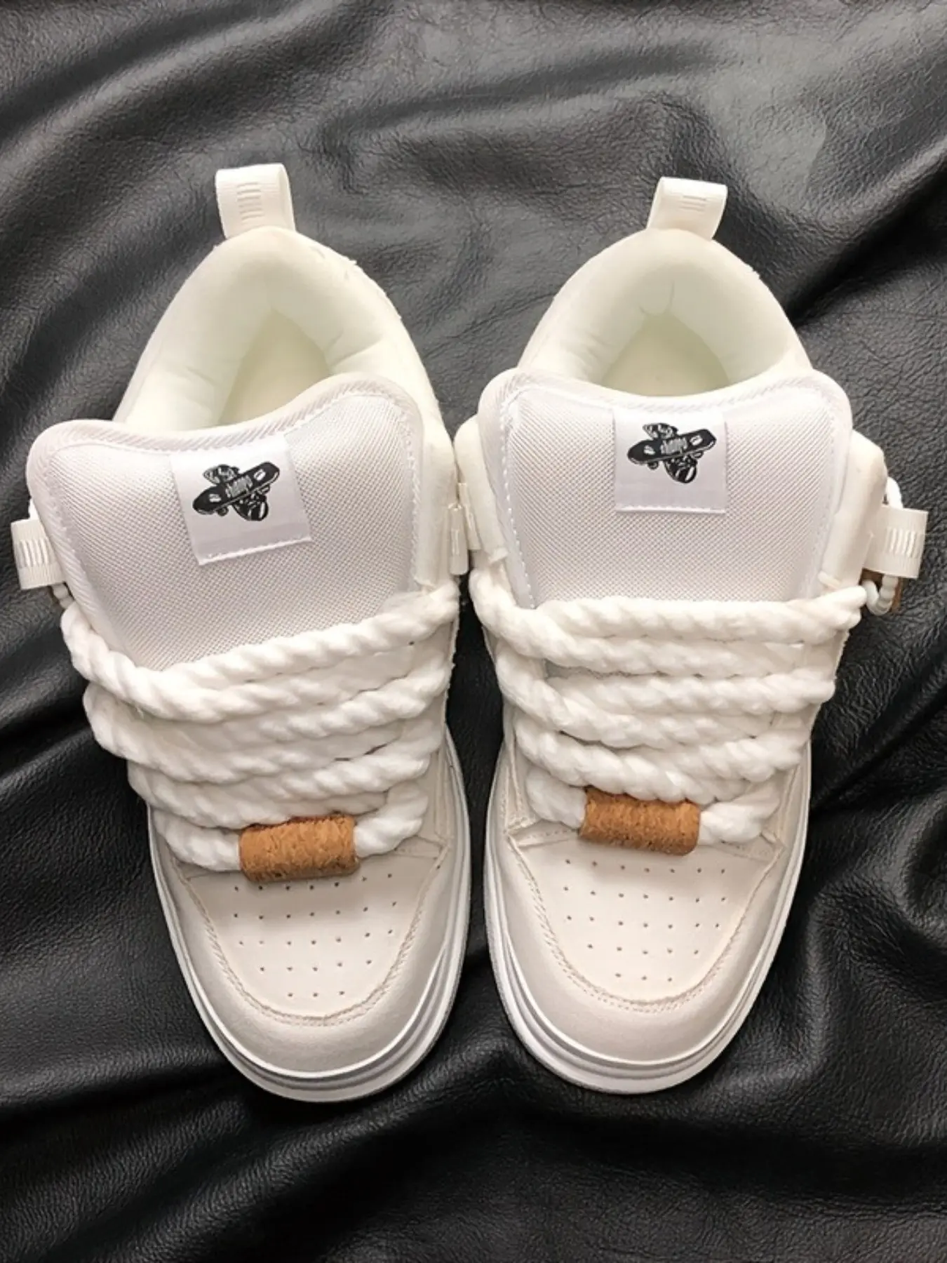 Low Top Sneakers, Patchwork Thick Tongue Bread Shoes, Casual Sports Skateboard Shoes, Trendy Streetwear for Students
