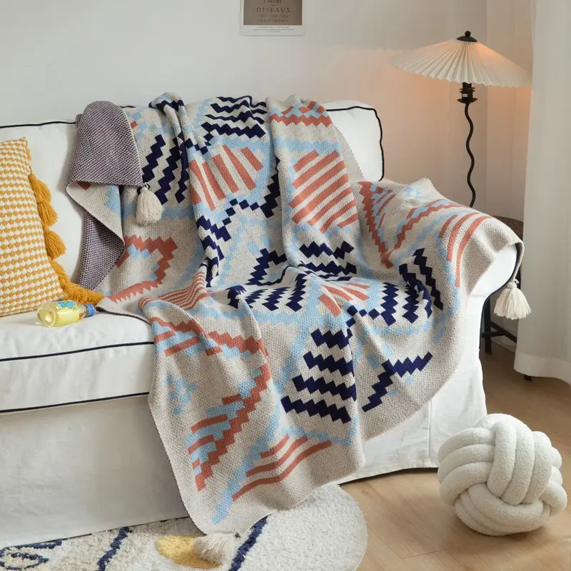 Set of 1: Nordic Bohemian Geometric Fringed Throw | Dual-purpose sofa and foot-of-bed throw, soft and comfortable home décor blanket