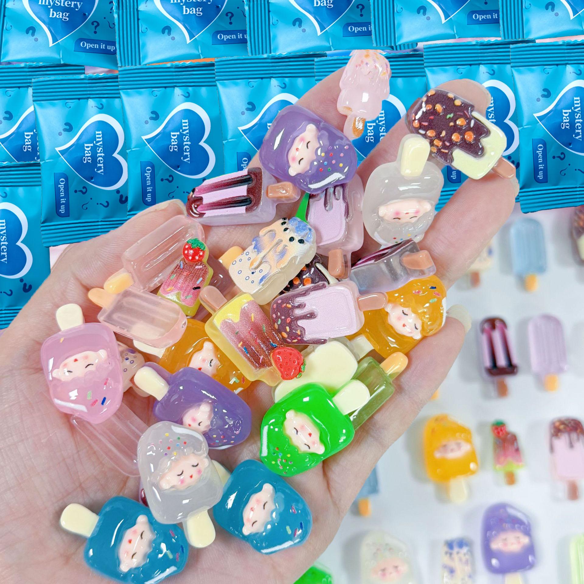 20pcs Ice Cream Accessories Summer Holiday Limited Edition Random Packaging Realistic Food Play DIY Creative Night Glow Resin Figurines Playful Figurines Glow In The Dark Figurine Set Resin Figure