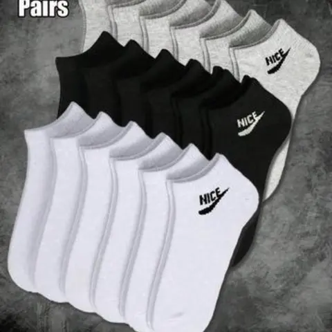 15 Pairs Unisex Breathable Crew Socks, Solid Color Alphabet Design, Ideal for All Seasons, Daily and Outdoor Wear